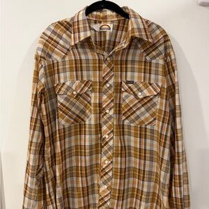 Wrangler Brown Plaid Button-Down Shirt